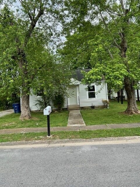 Property Photo: 718 King Ave TN 37160