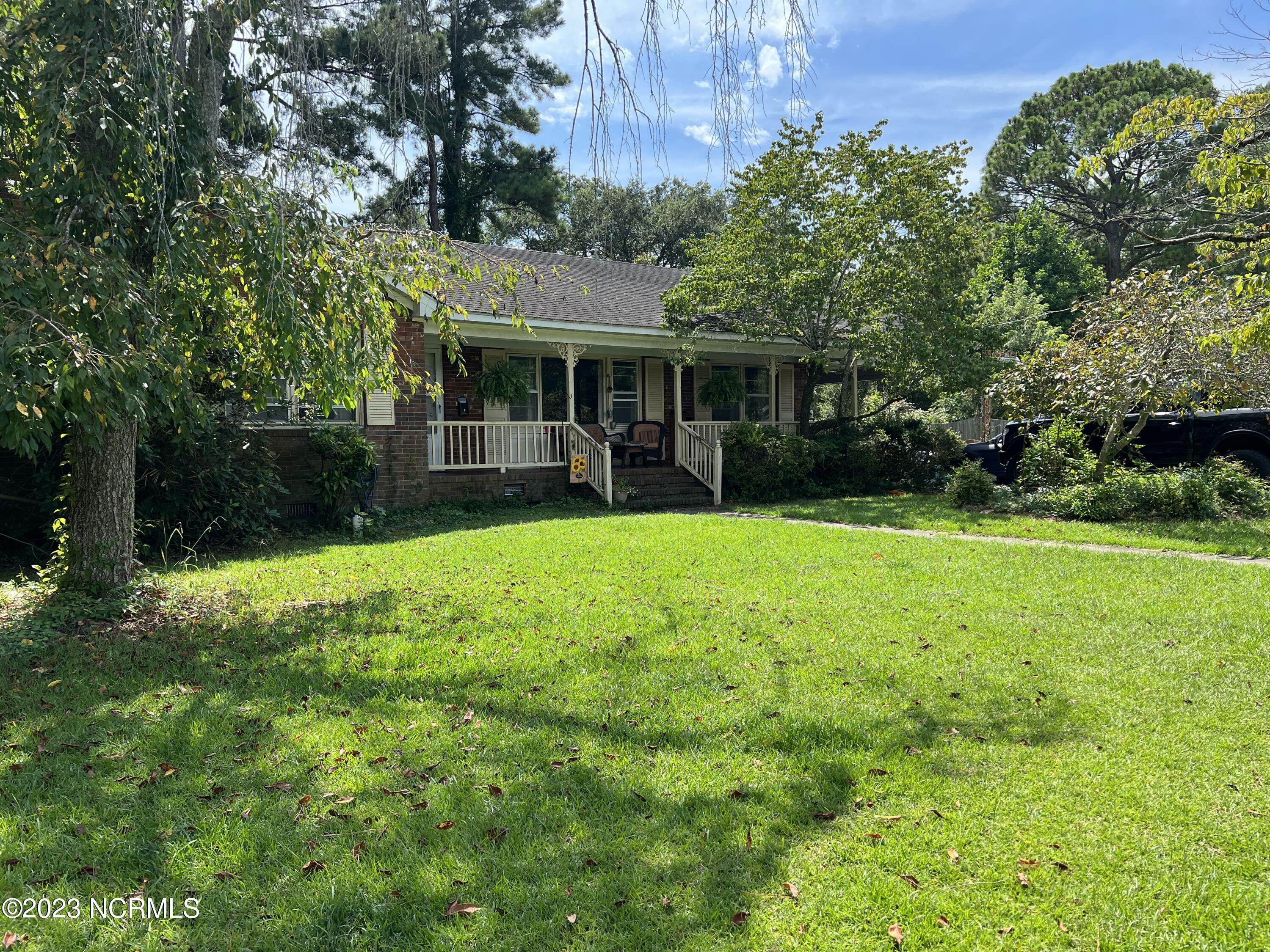 Property Photo: 215 W 14th Street NC 27889