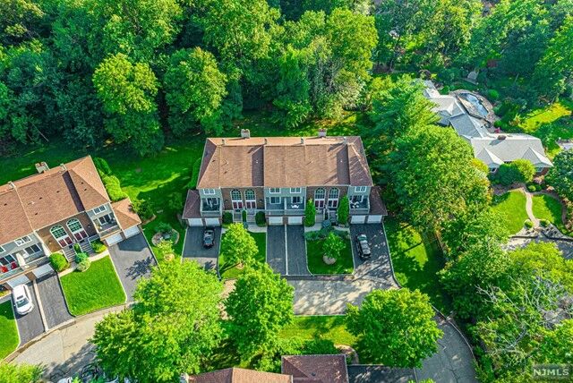 Property Photo: 26 Dorset Circle NJ 07006