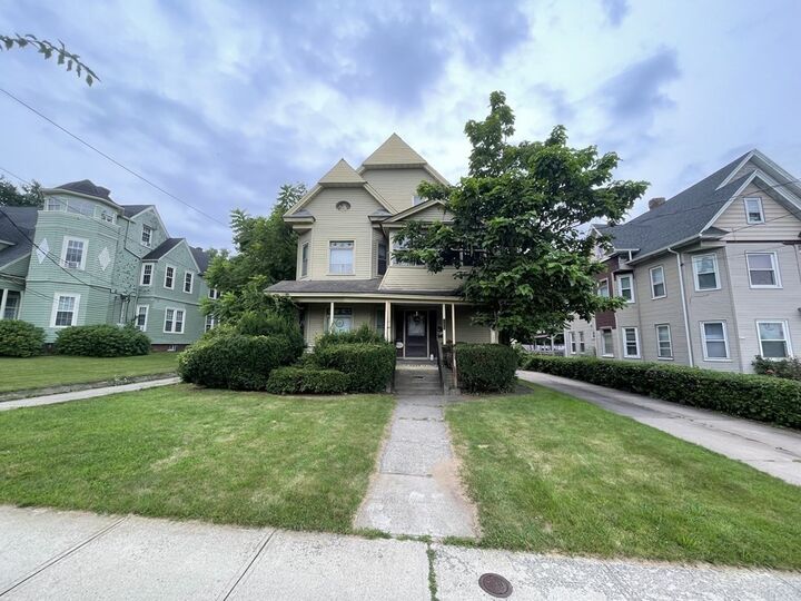 Property Photo: 370 Grove St MA 01020