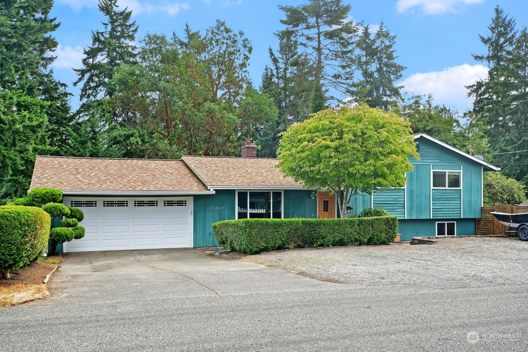 Property Photo:  16820 22nd Avenue NE  WA 98155 