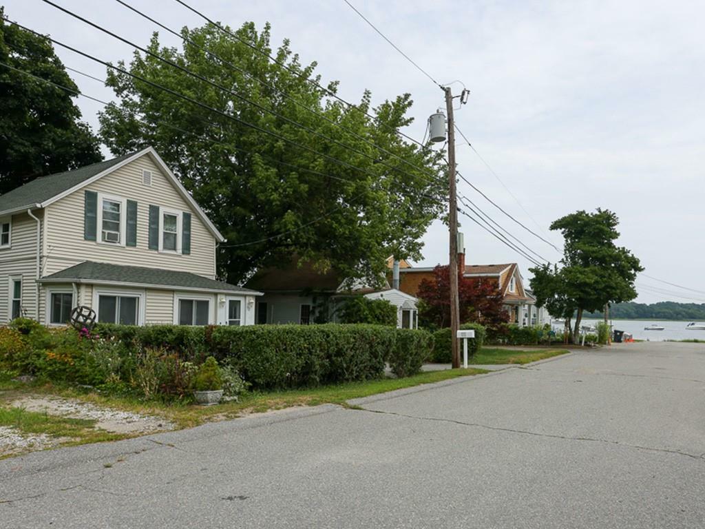 92 Harris Av  Warren RI 02885 photo