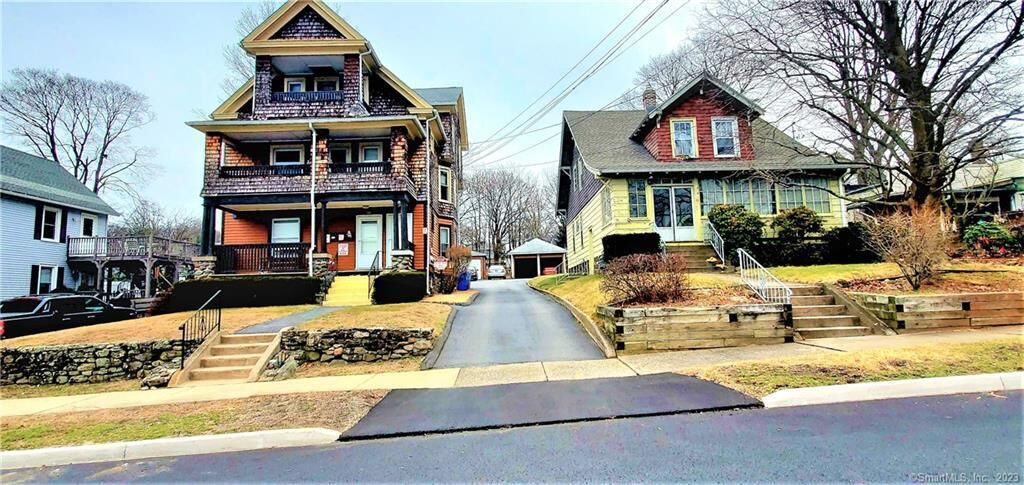 Property Photo:  18 Walnut Street  CT 06010 