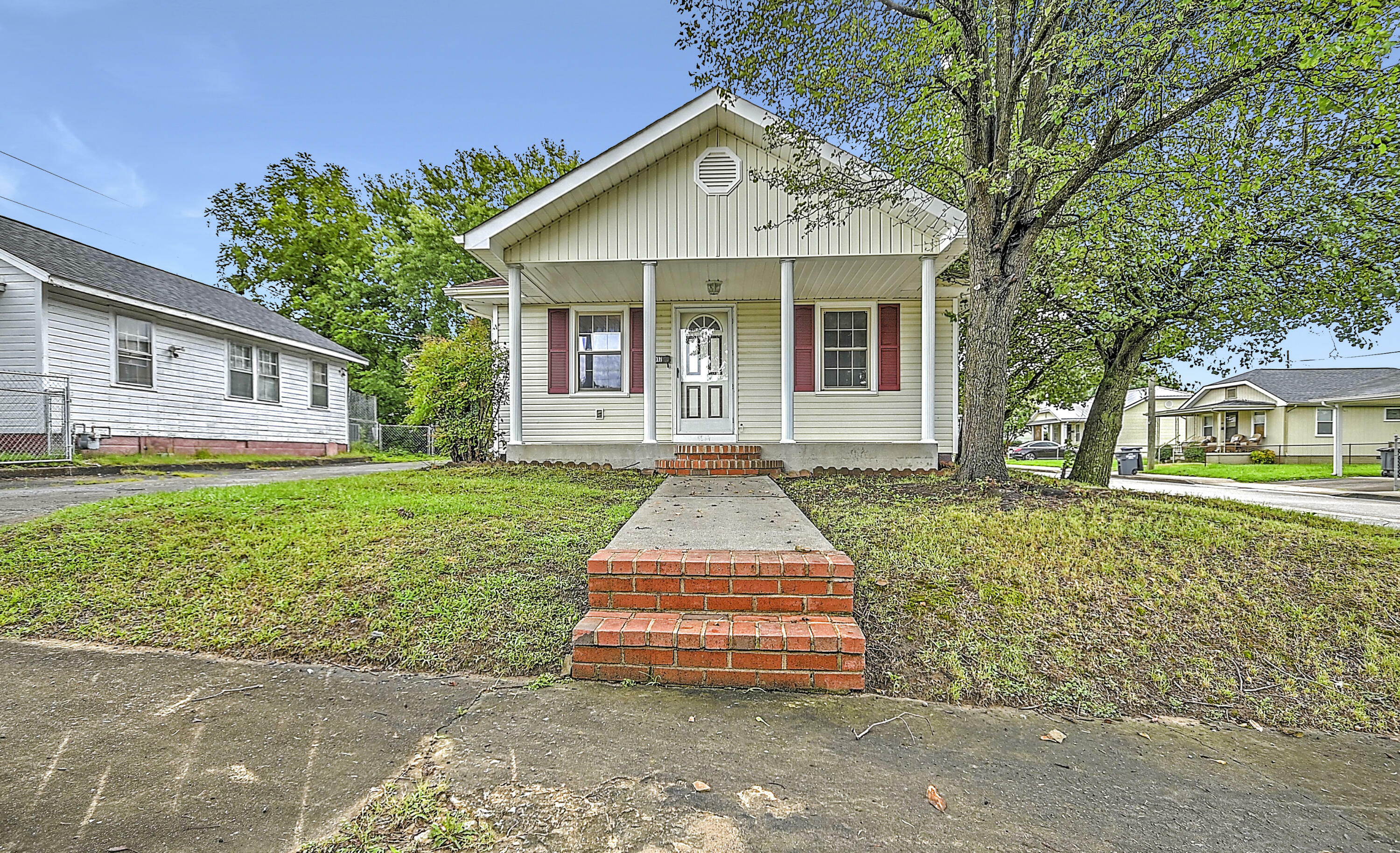 Property Photo:  1017 Federal Street  TN 37664 