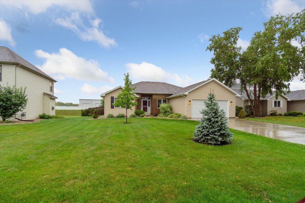 Property Photo:  1208 Bruin Lane  WI 53545 