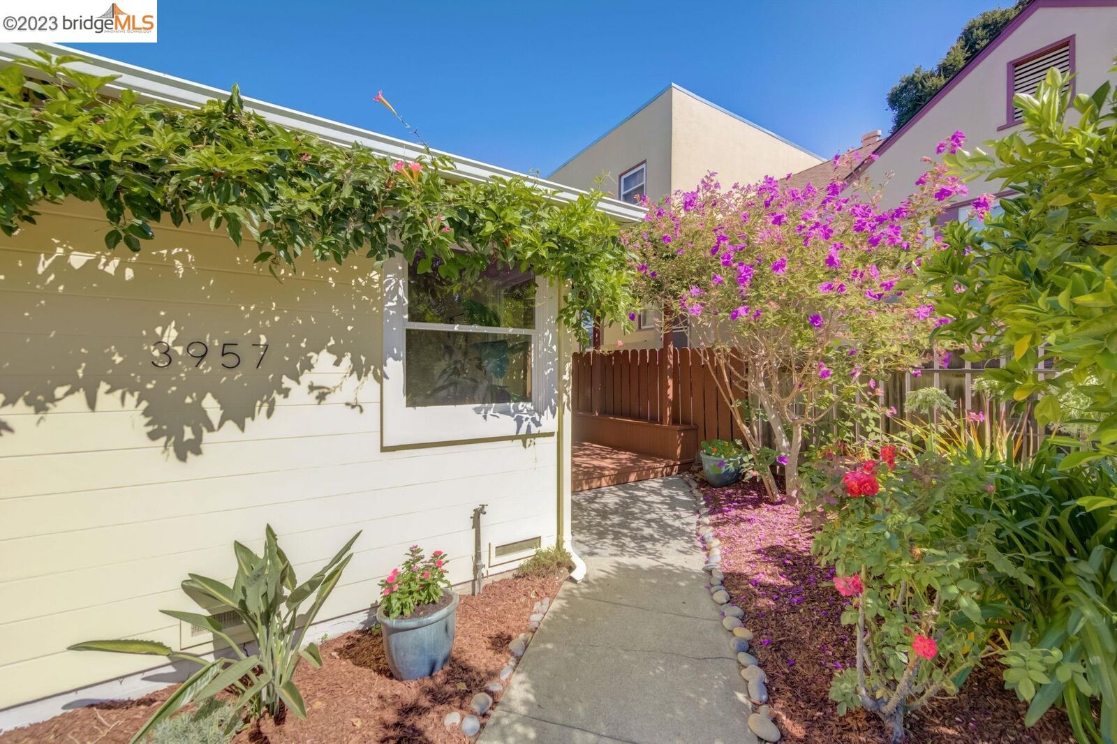 Property Photo:  3957 Lyman Rd  CA 94602 