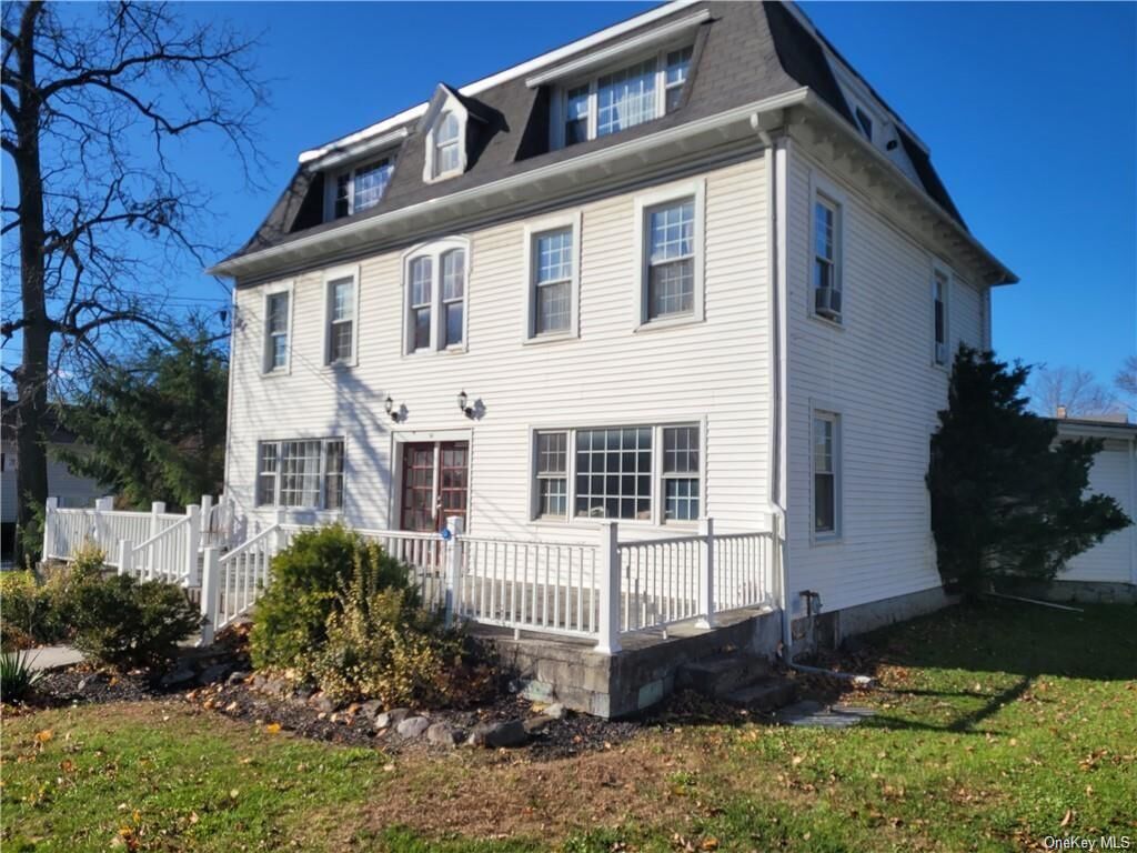 Property Photo:  14 Bridge Street 4  NY 10921 