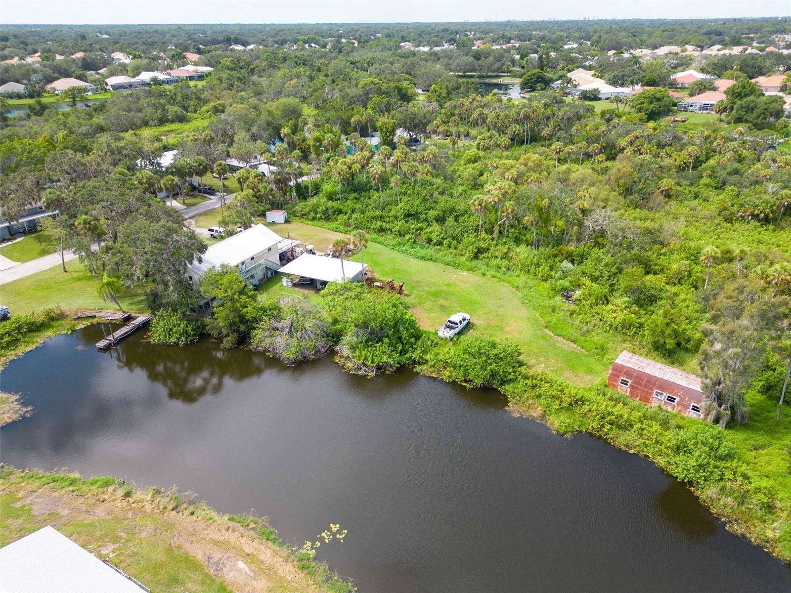 Property Photo: 6708 Lincoln Road FL 34203