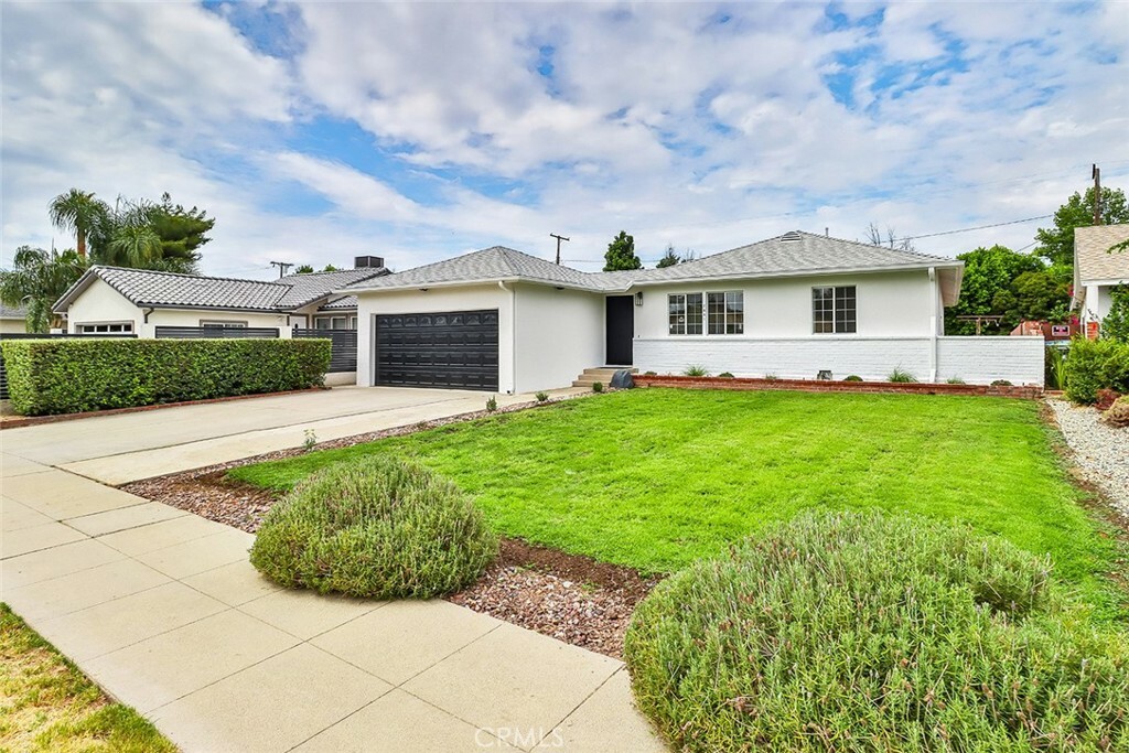 Property Photo:  7041 Sunnybrae Avenue  CA 91306 