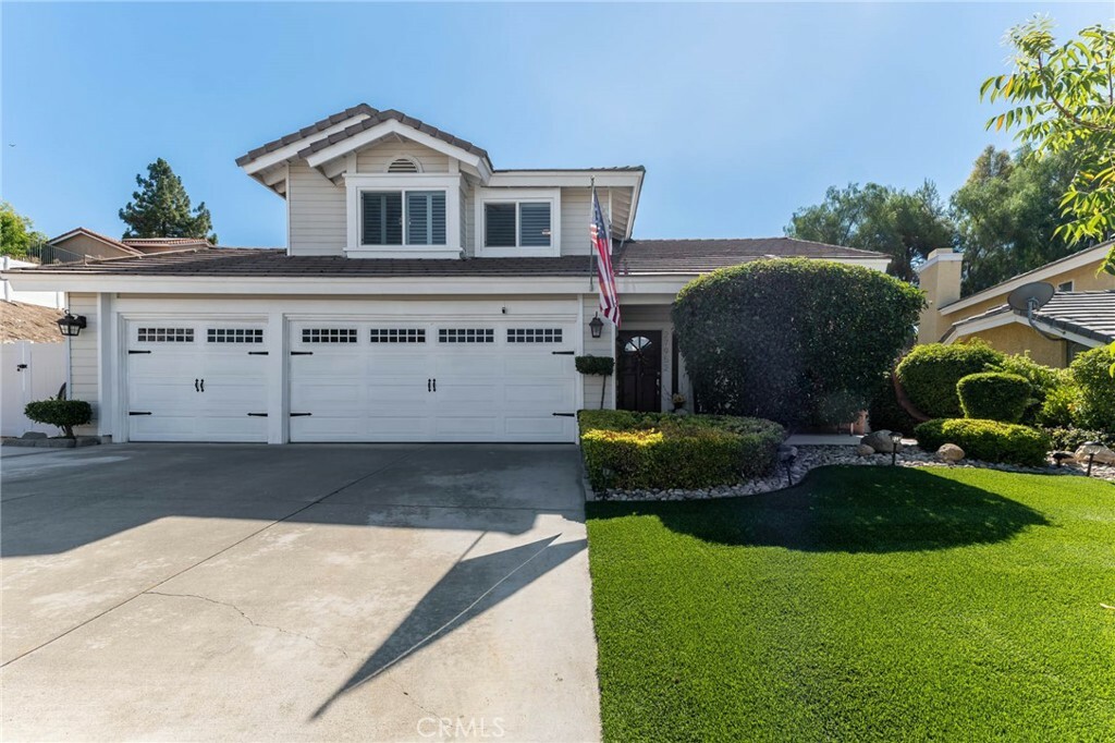 Property Photo:  27952 Park Meadow Drive  CA 91387 