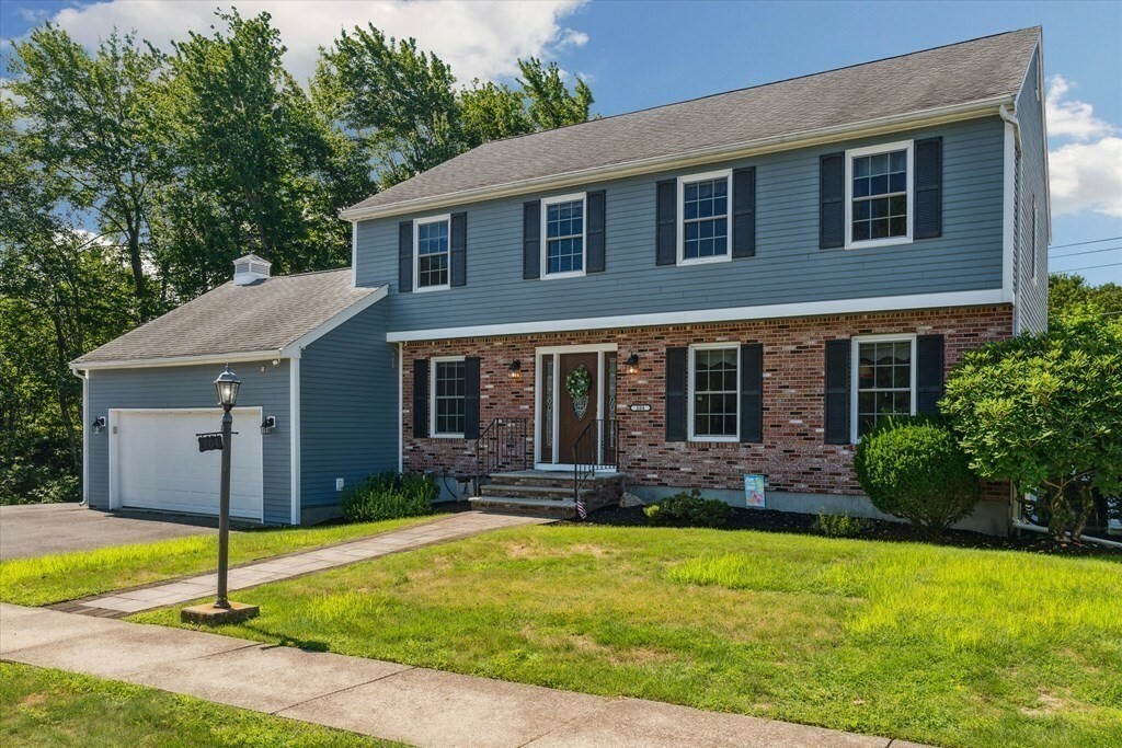 Property Photo:  104 Nells Pond Road  MA 01904 