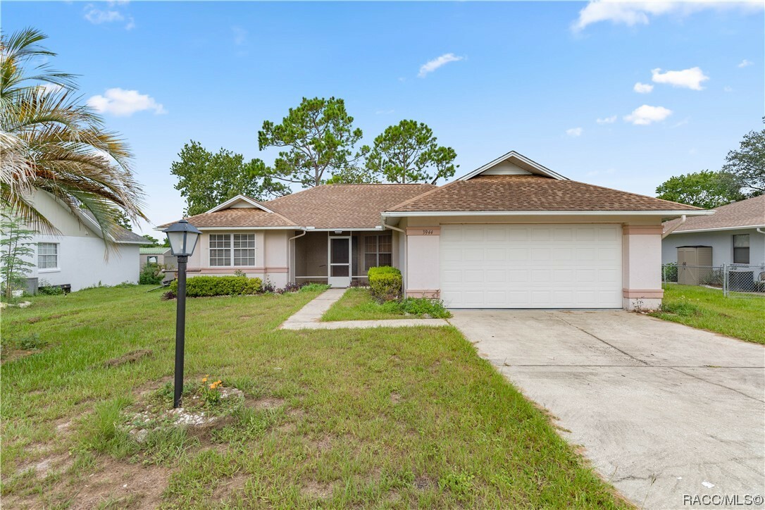 Property Photo:  3944 N Blazingstar Way  FL 34465 