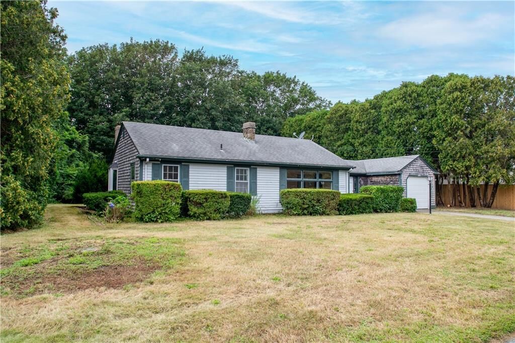 Property Photo:  15 Linda Terrace  RI 02871 