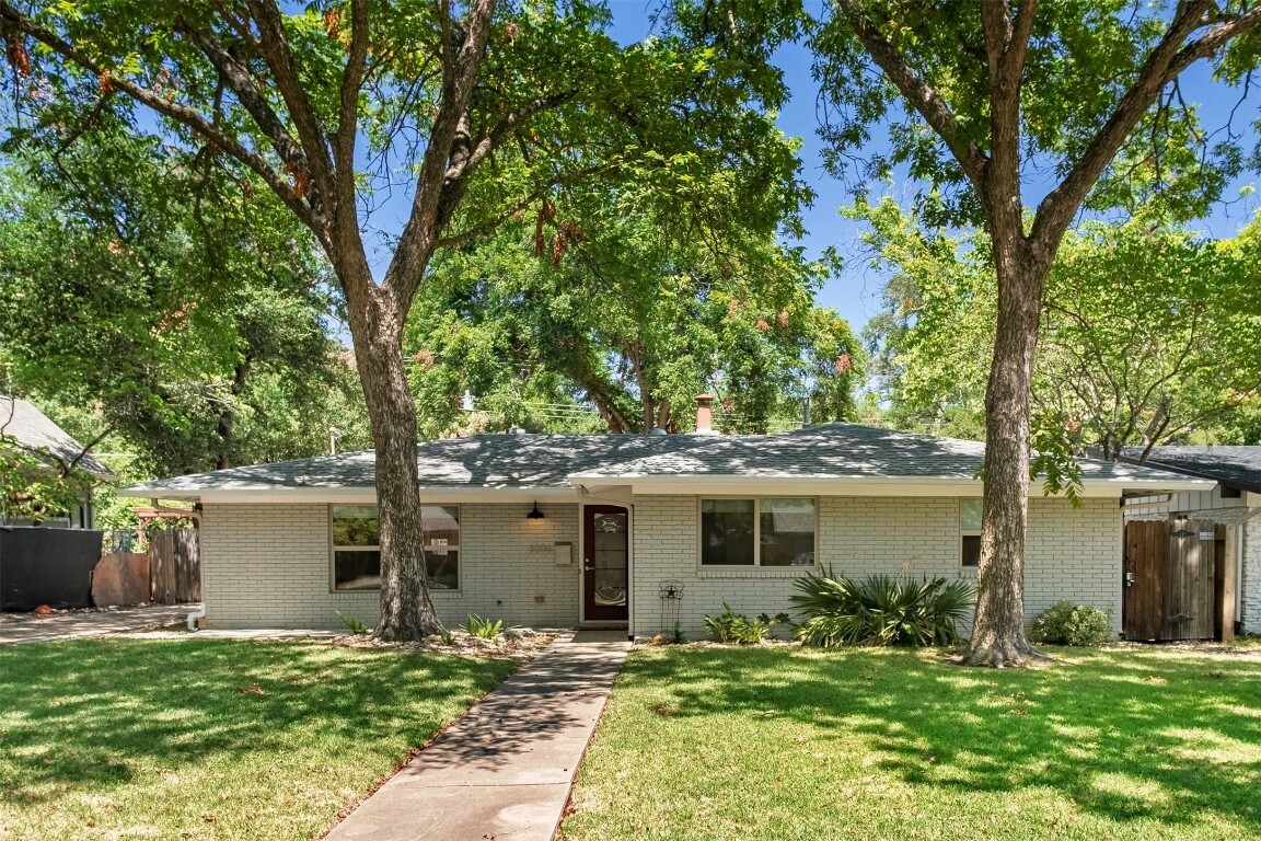 Property Photo:  3006 W Terrace Drive  TX 78757 