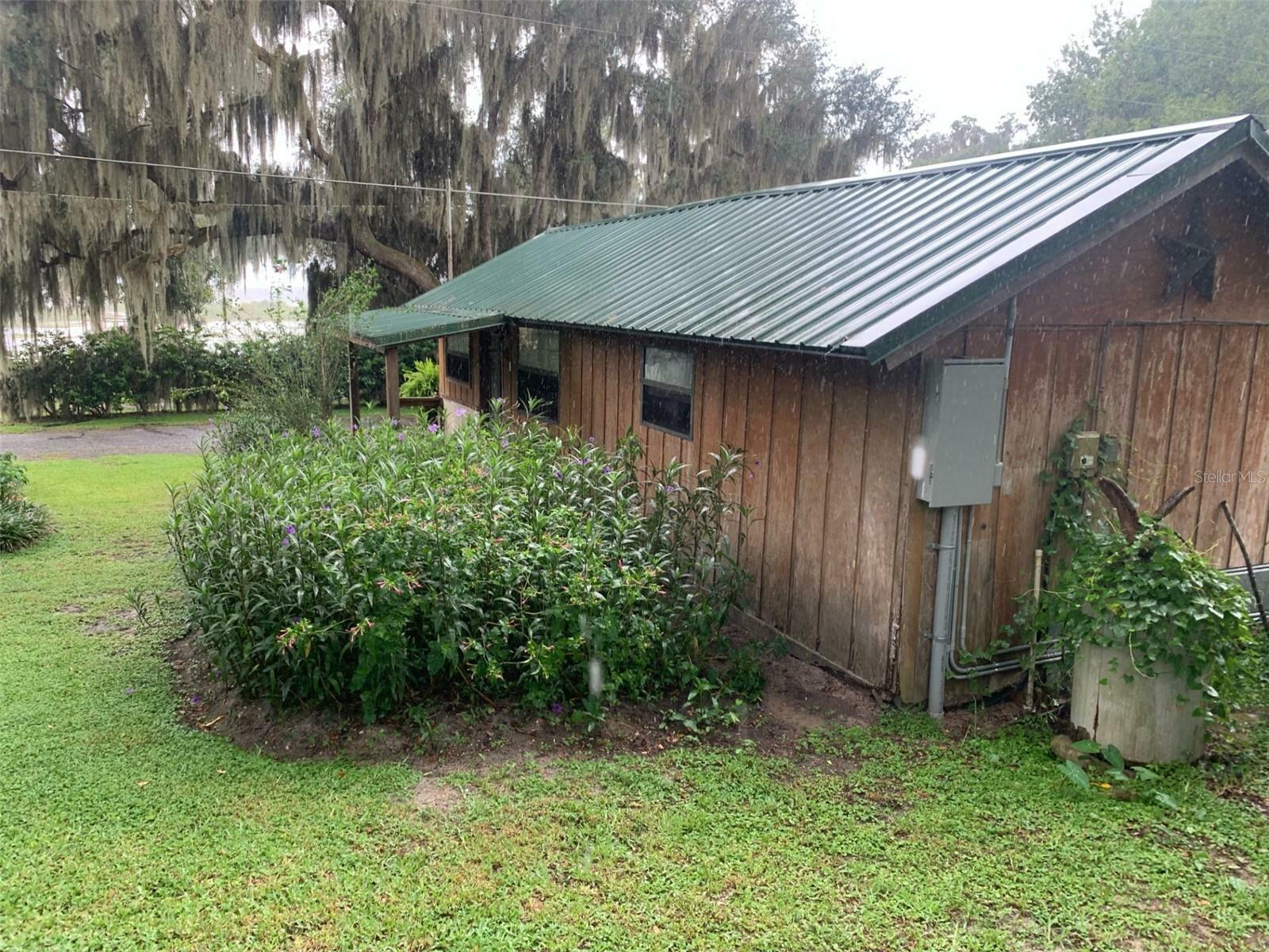 Property Photo:  15055 NE 248th Avenue Road  FL 32134 