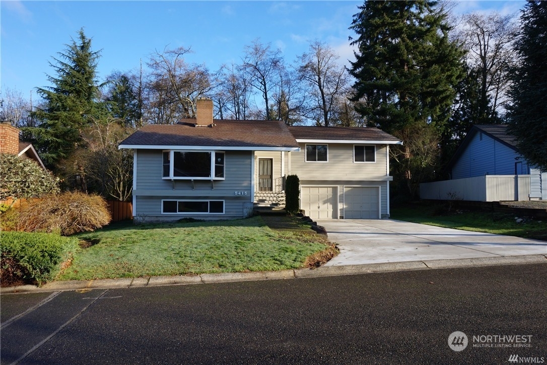 Property Photo:  5415 104th Place SW  WA 98275 