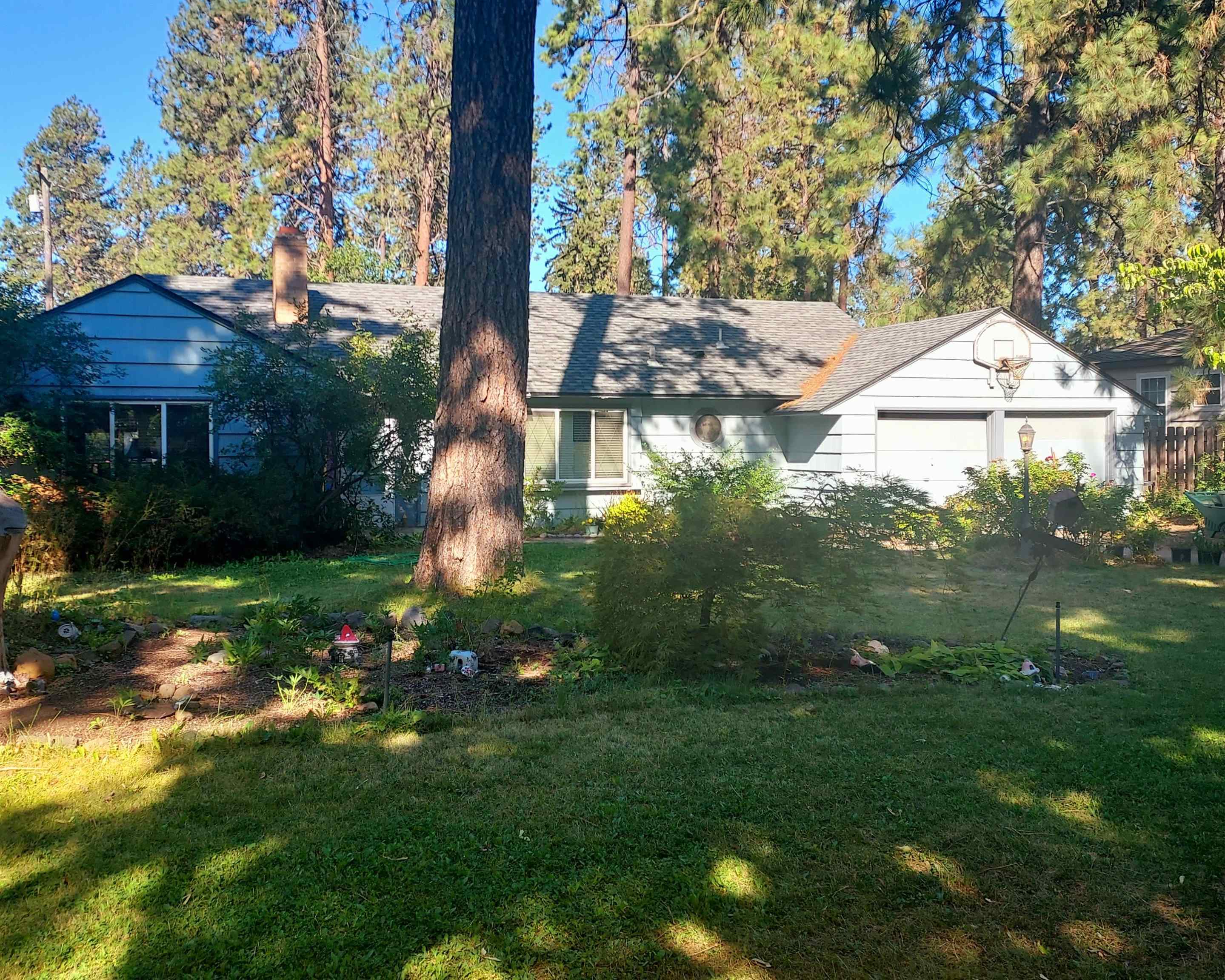 Property Photo:  3404 S Manito Blvd  WA 99203 