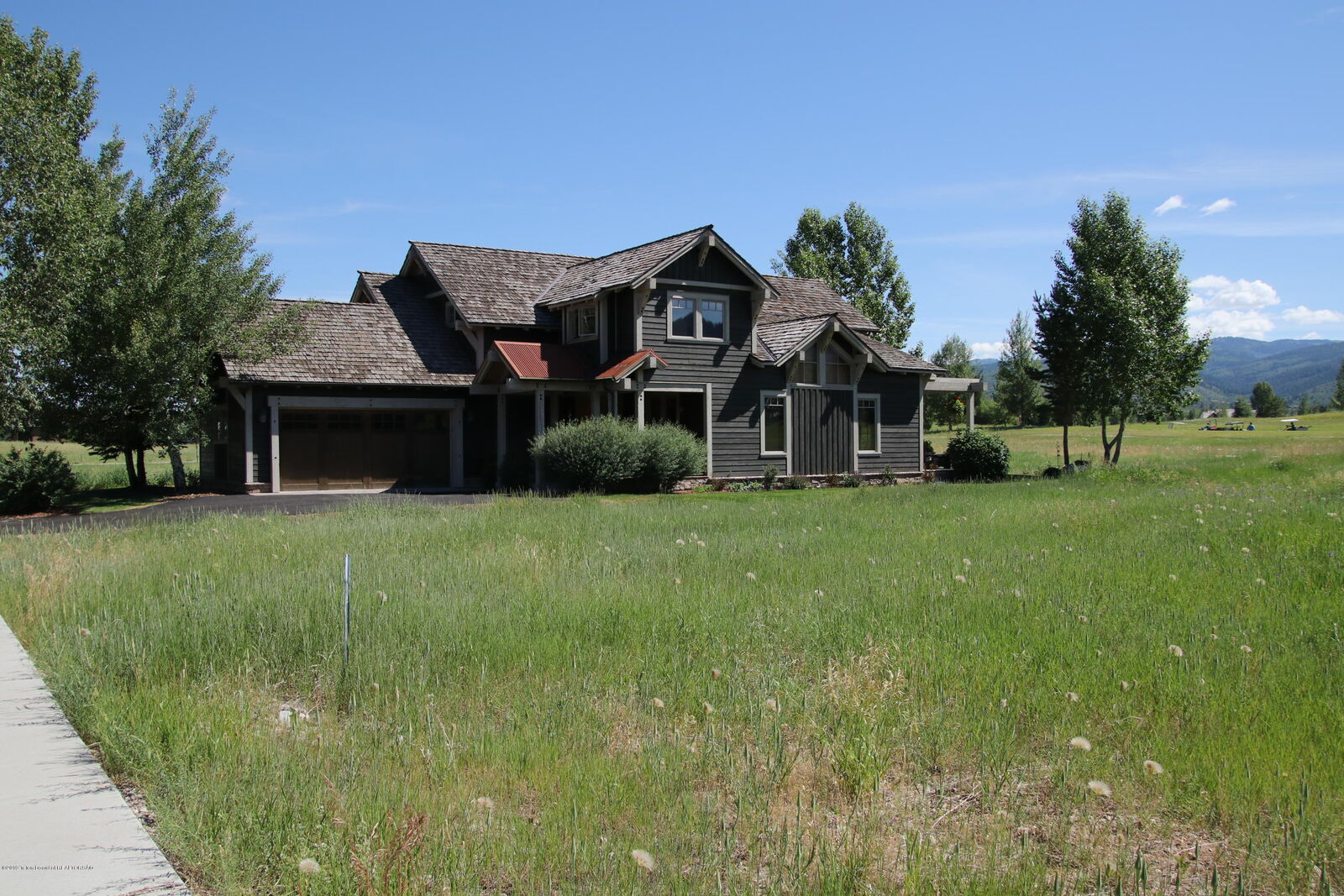 Property Photo:  95 Cluff Lane  ID 83455 