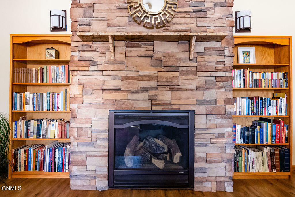 Property Photo: 420 3rd Avenue S ND 58436