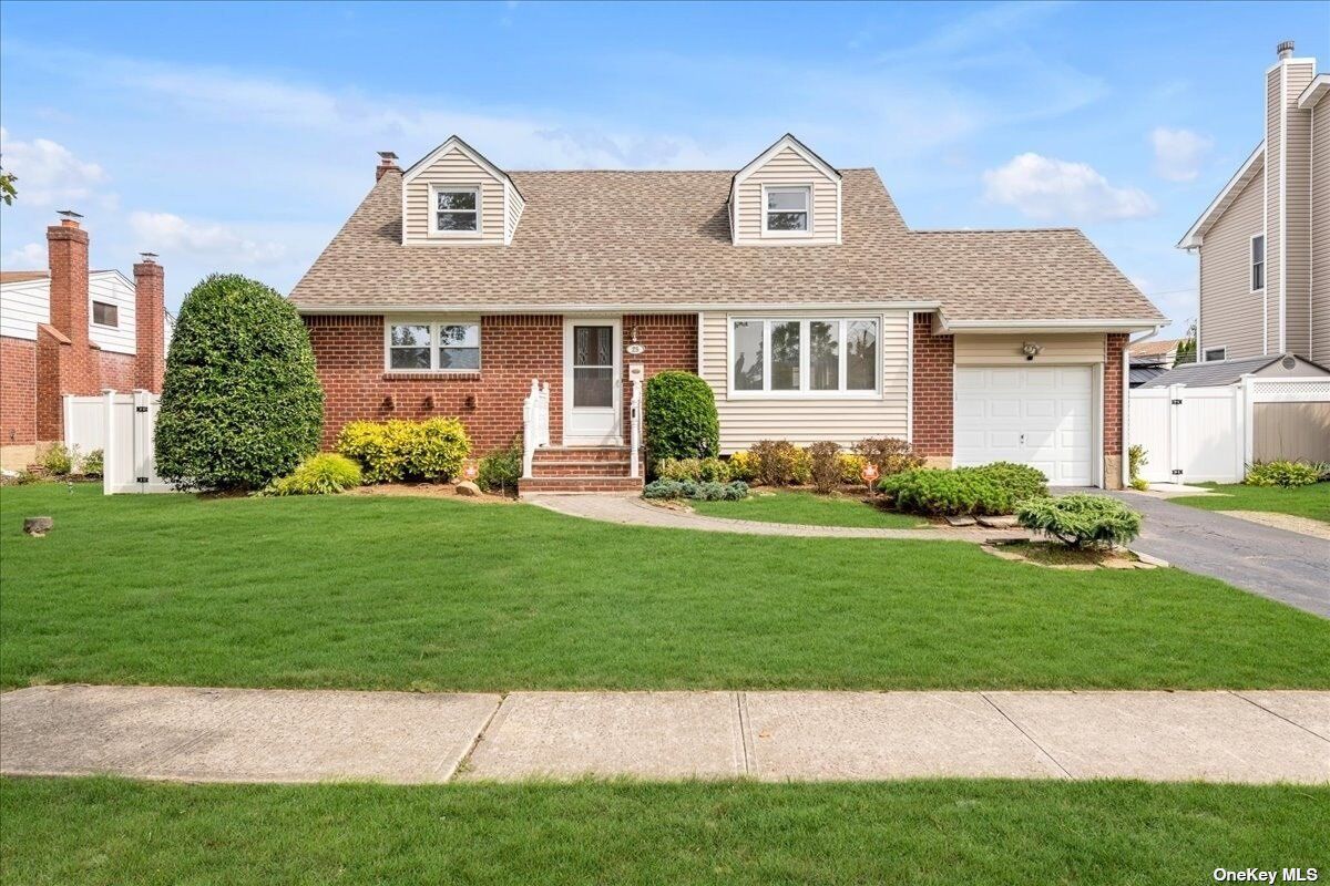 Property Photo:  25 Sylvia Road  NY 11803 
