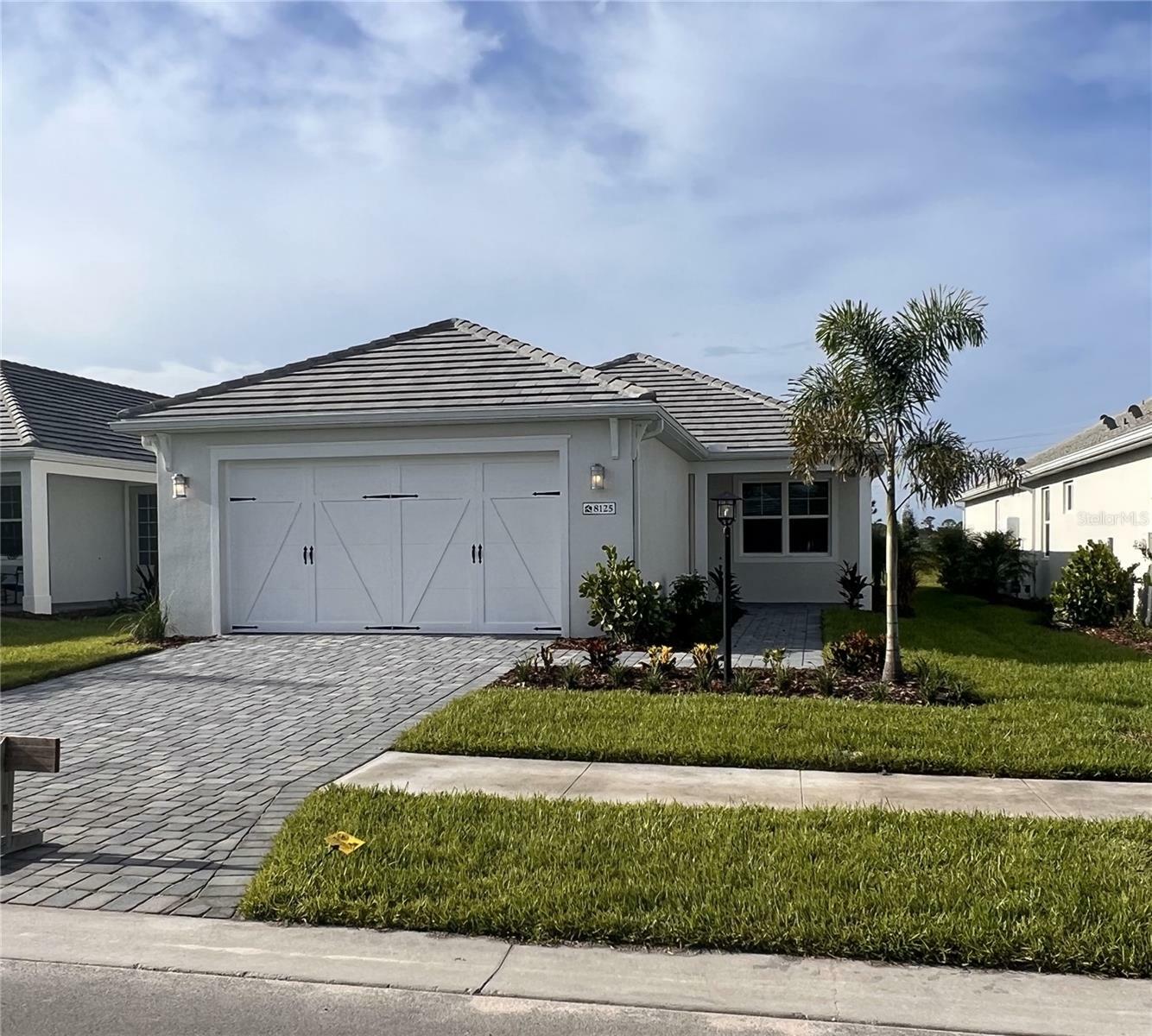 8125 Sternway Road  Sarasota FL 34240 photo