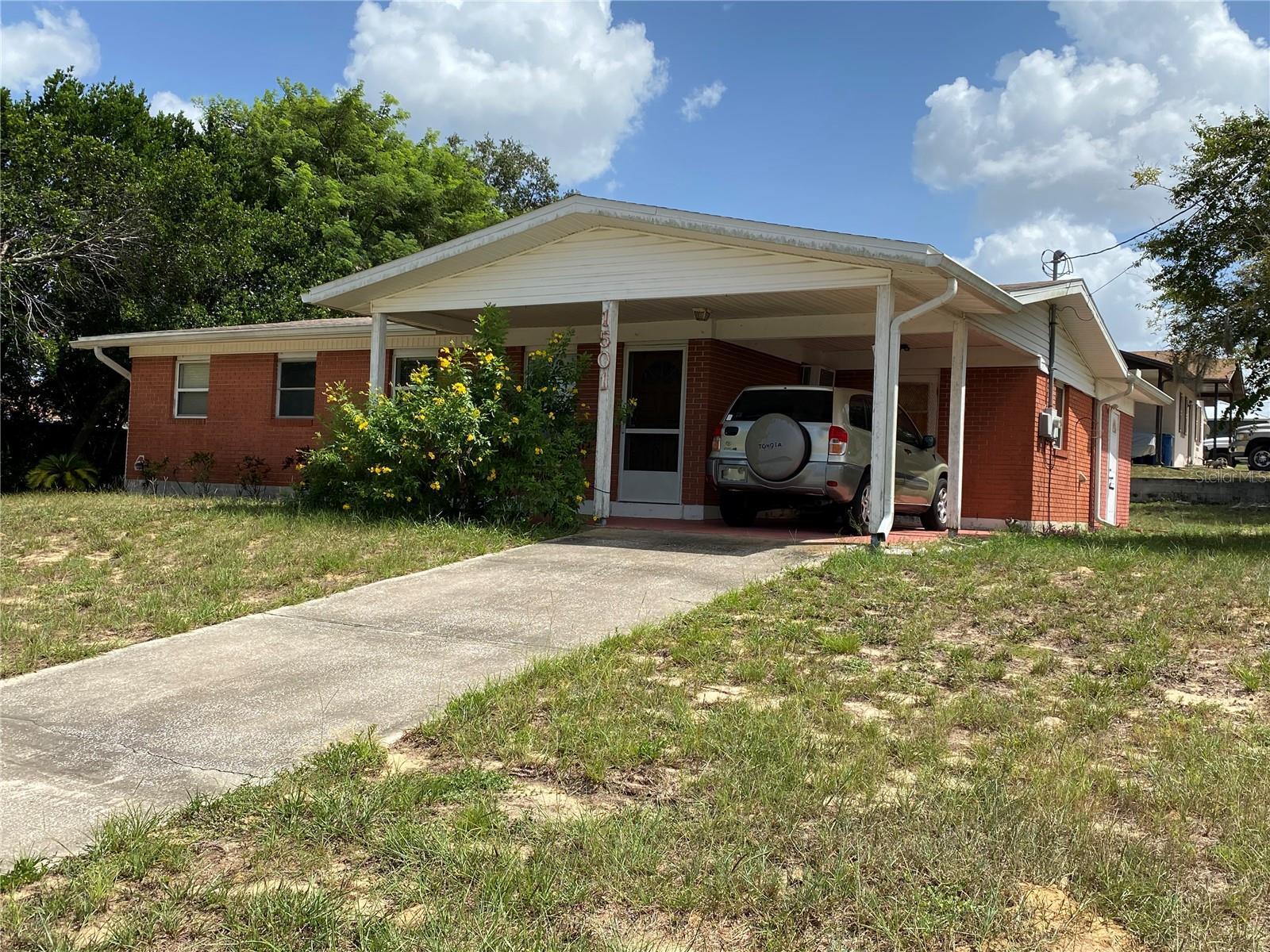 Property Photo: 1501 Robinson Drive FL 33844