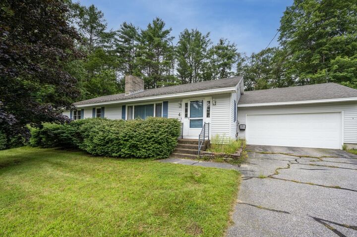 Property Photo:  4 Sandy Lane  NH 03773 