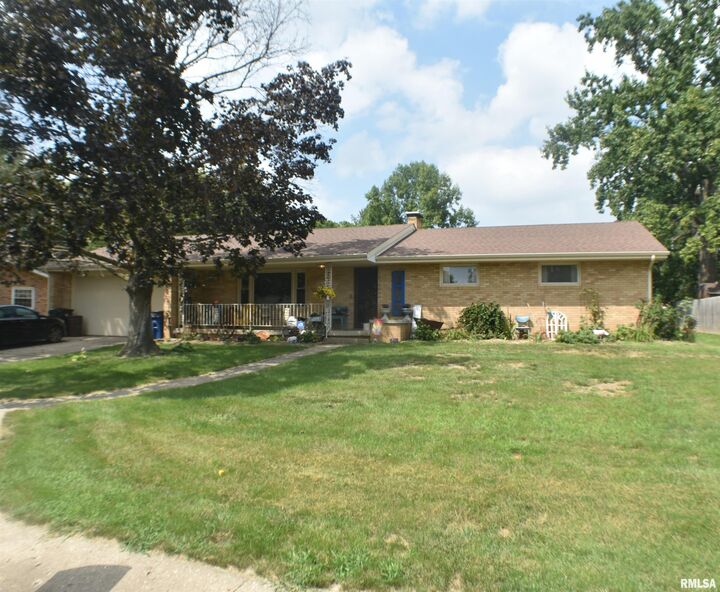171 Park Plaza Drive  Canton IL 61520 photo
