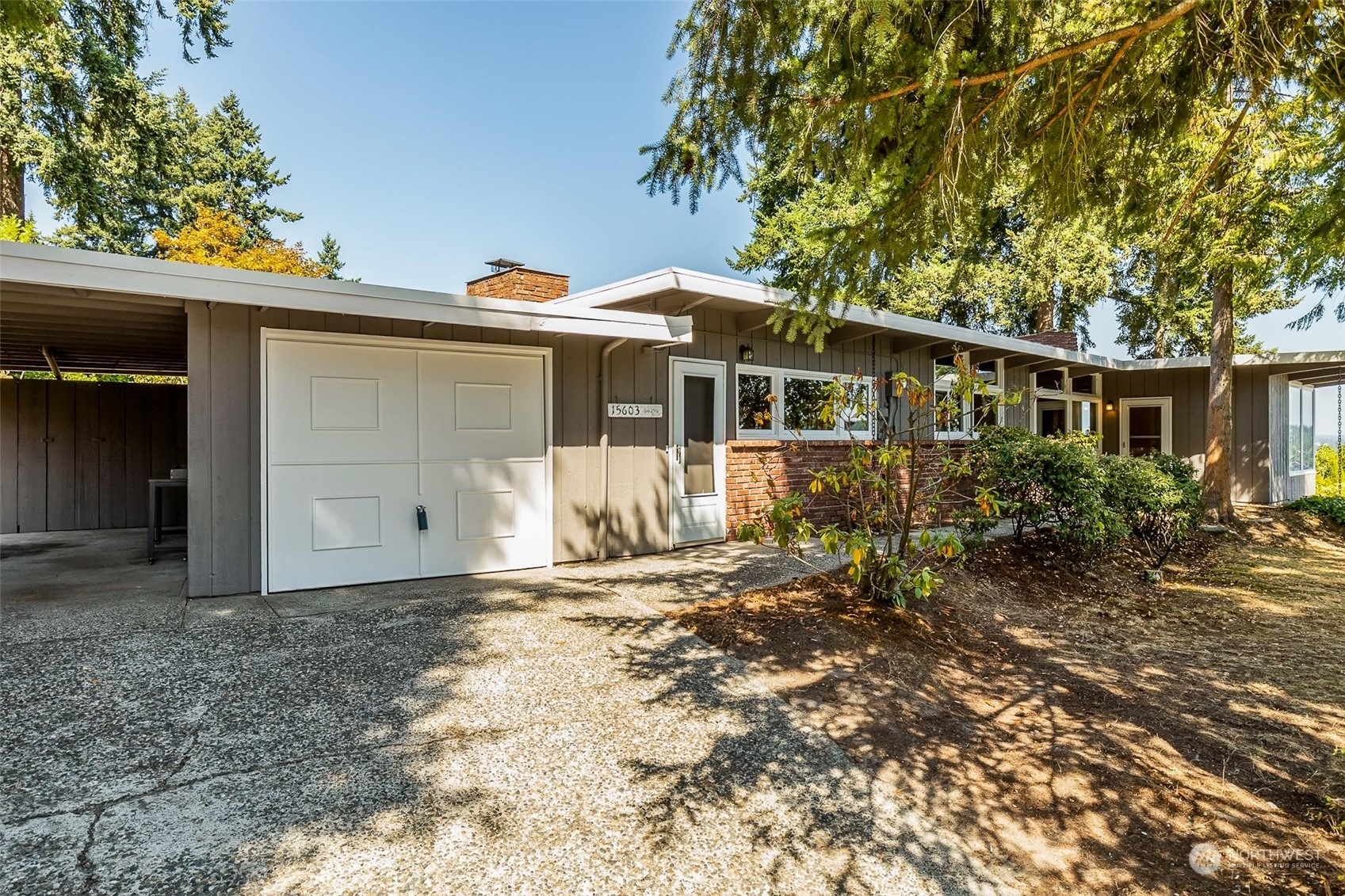 Property Photo:  15603 36th Avenue NE  WA 98155 