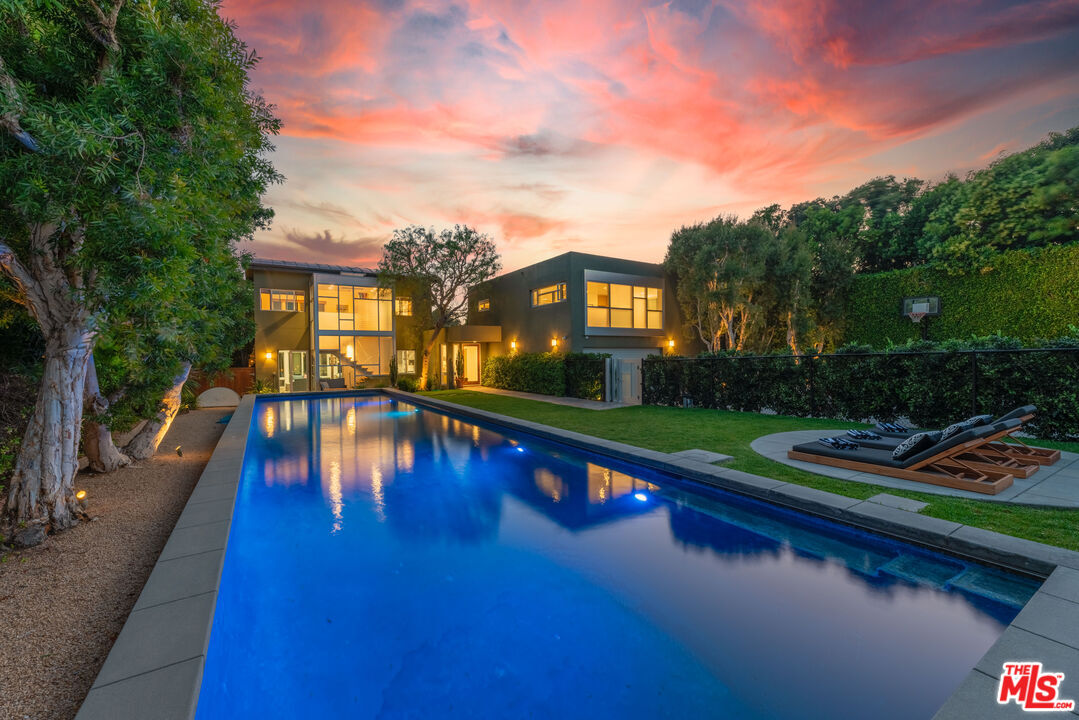 Property Photo:  6811  Wildlife Rd  CA 90265 