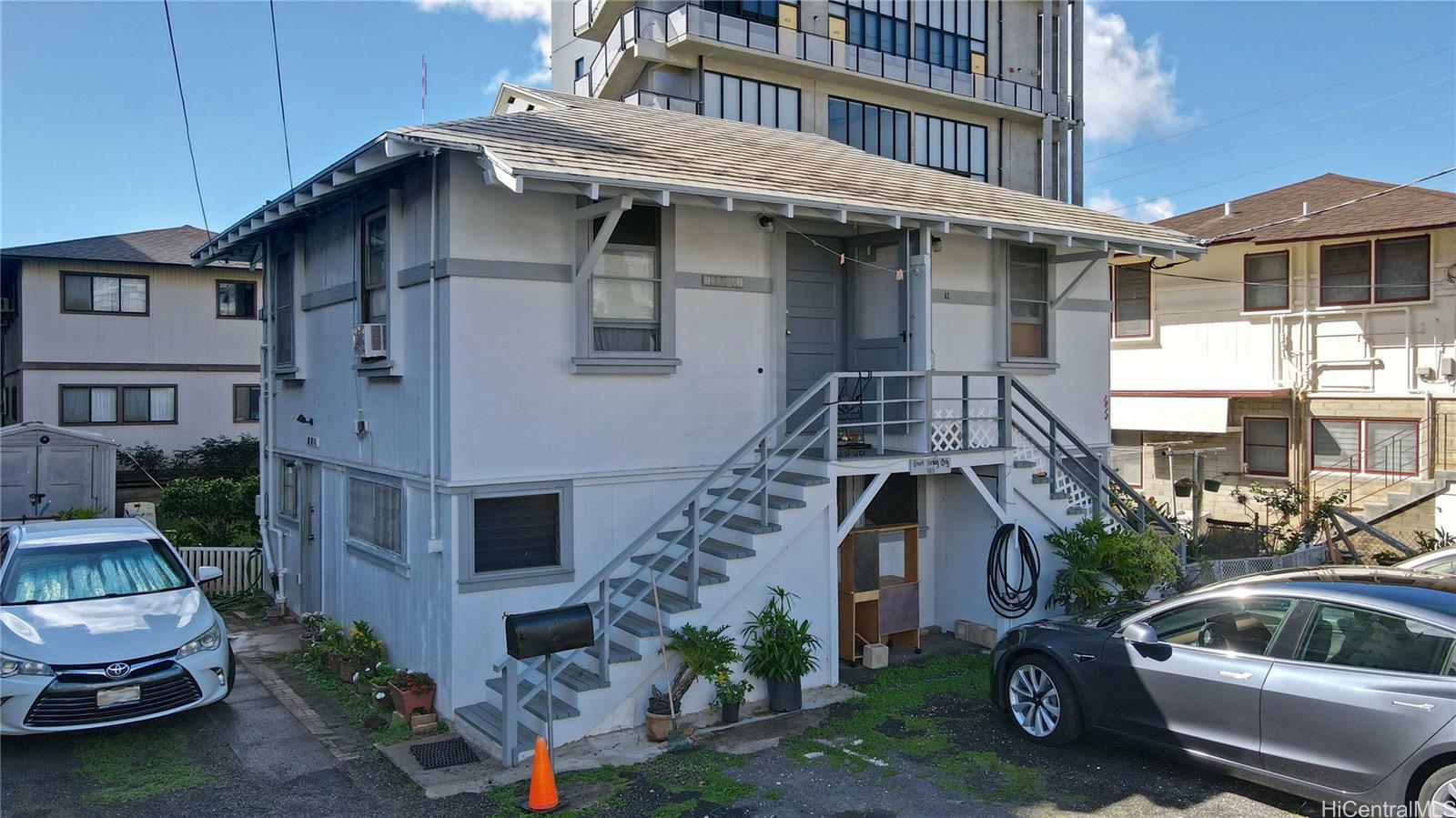 1813 Algaroba Street B1  Honolulu HI 96826 photo