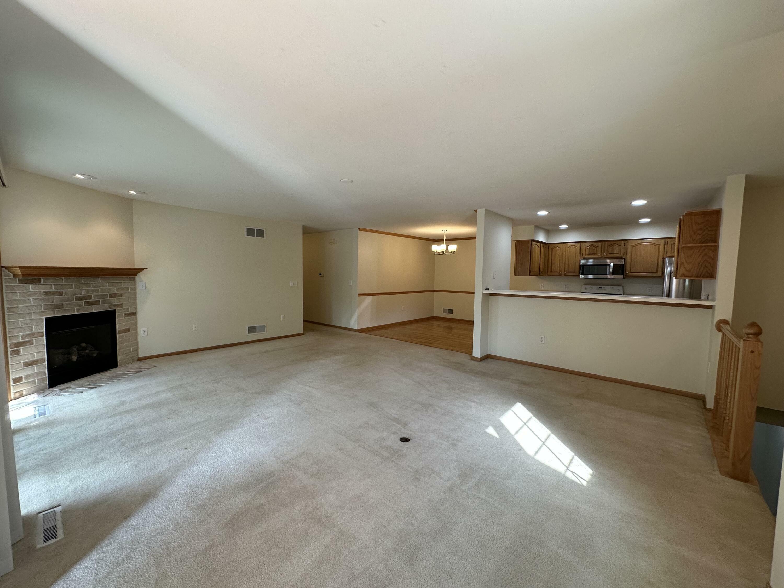 Property Photo:  2293 Circle Rdg A  WI 53018 