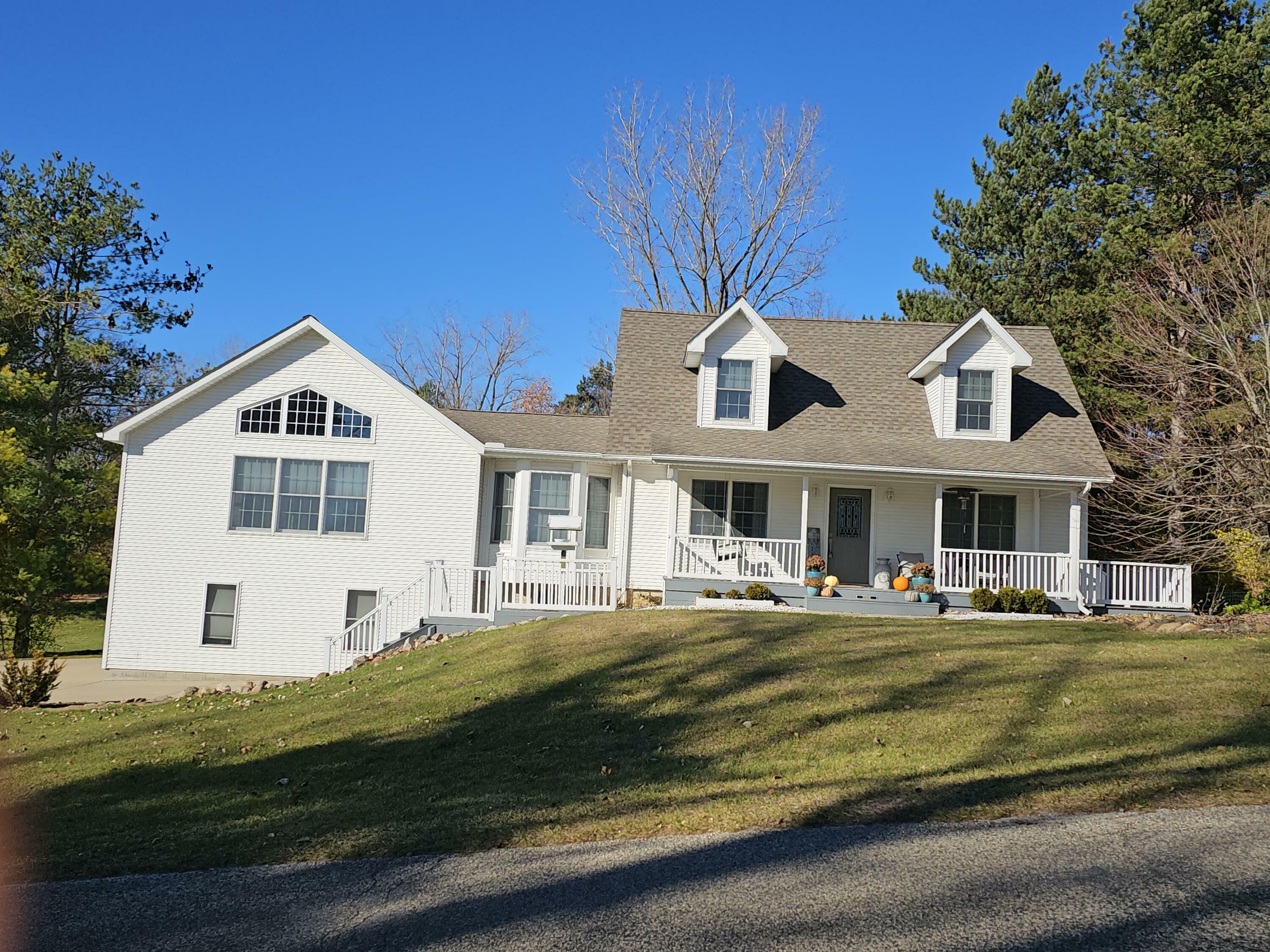 Property Photo:  11104 Northwest Drive  MI 49249 