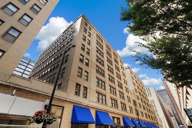 Property Photo:  640 S Federal Street 402  IL 60605 