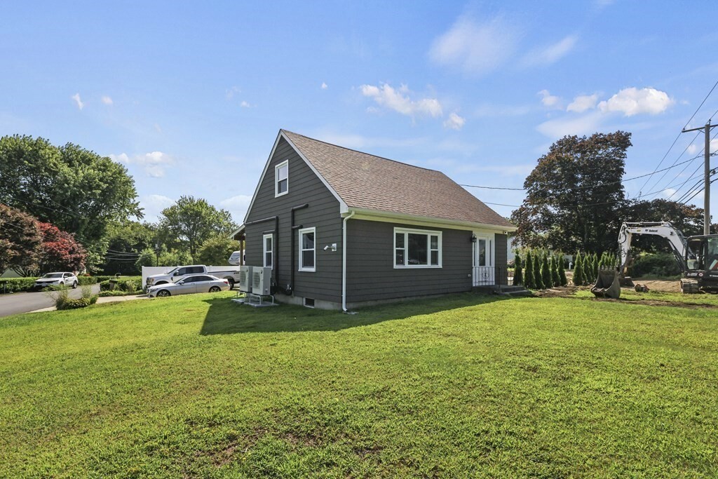 Property Photo:  728 Stafford Rd  RI 02878 