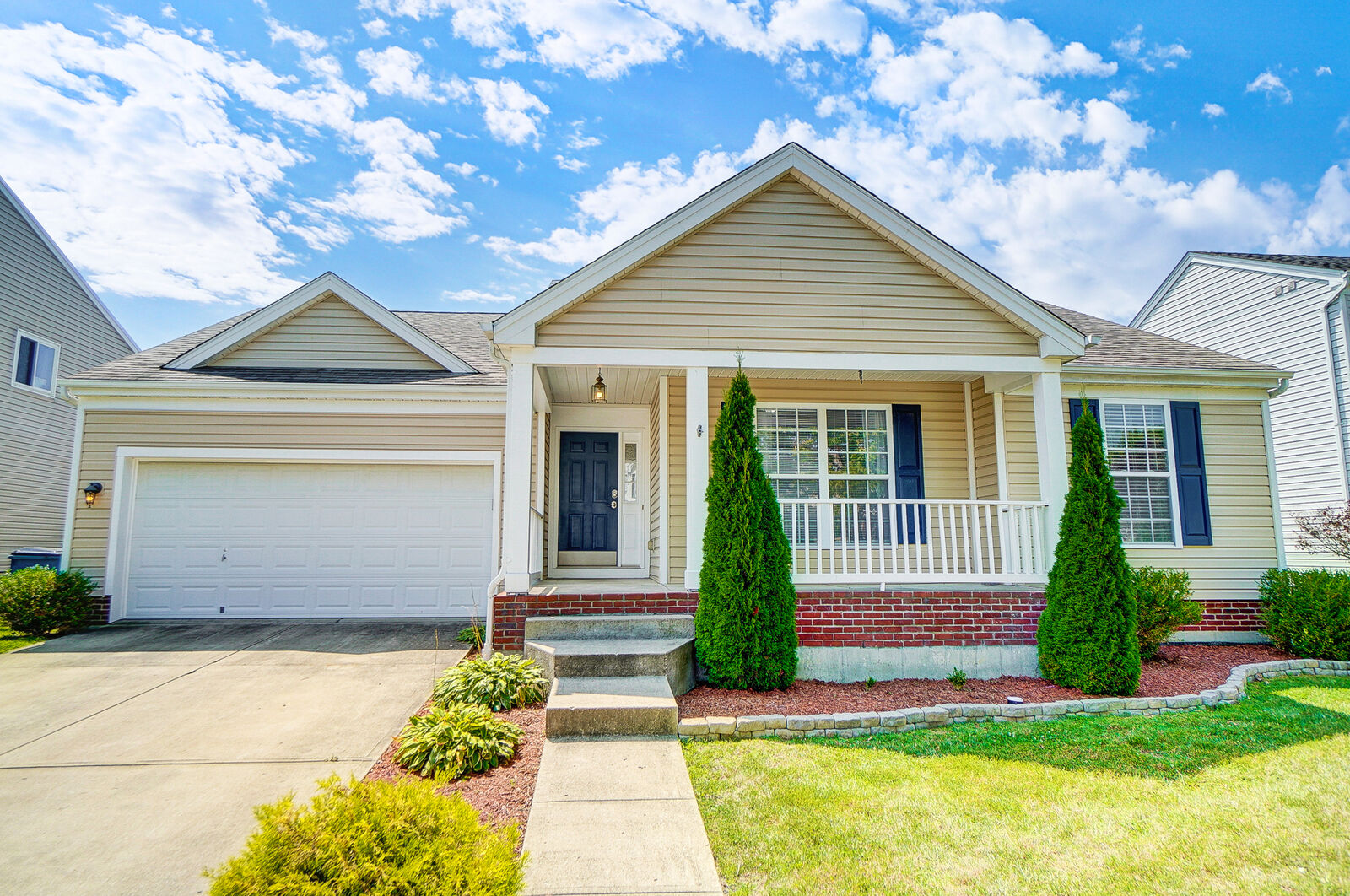 Property Photo: 2153 Picketside Dr OH 45103
