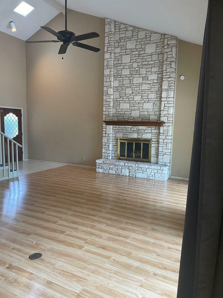 Property Photo:  379 Englewood Dr  TX 78028 