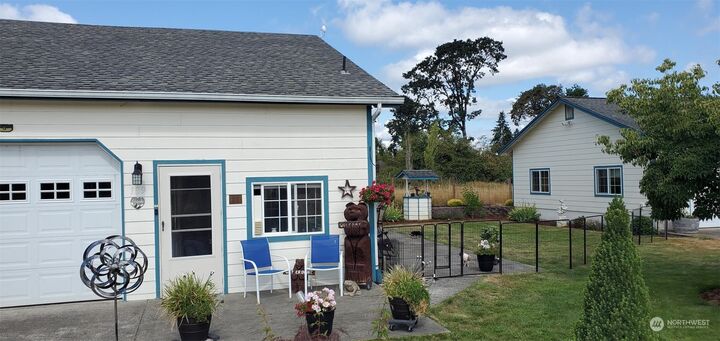 Property Photo:  139 Kyle Lane  WA 98596 
