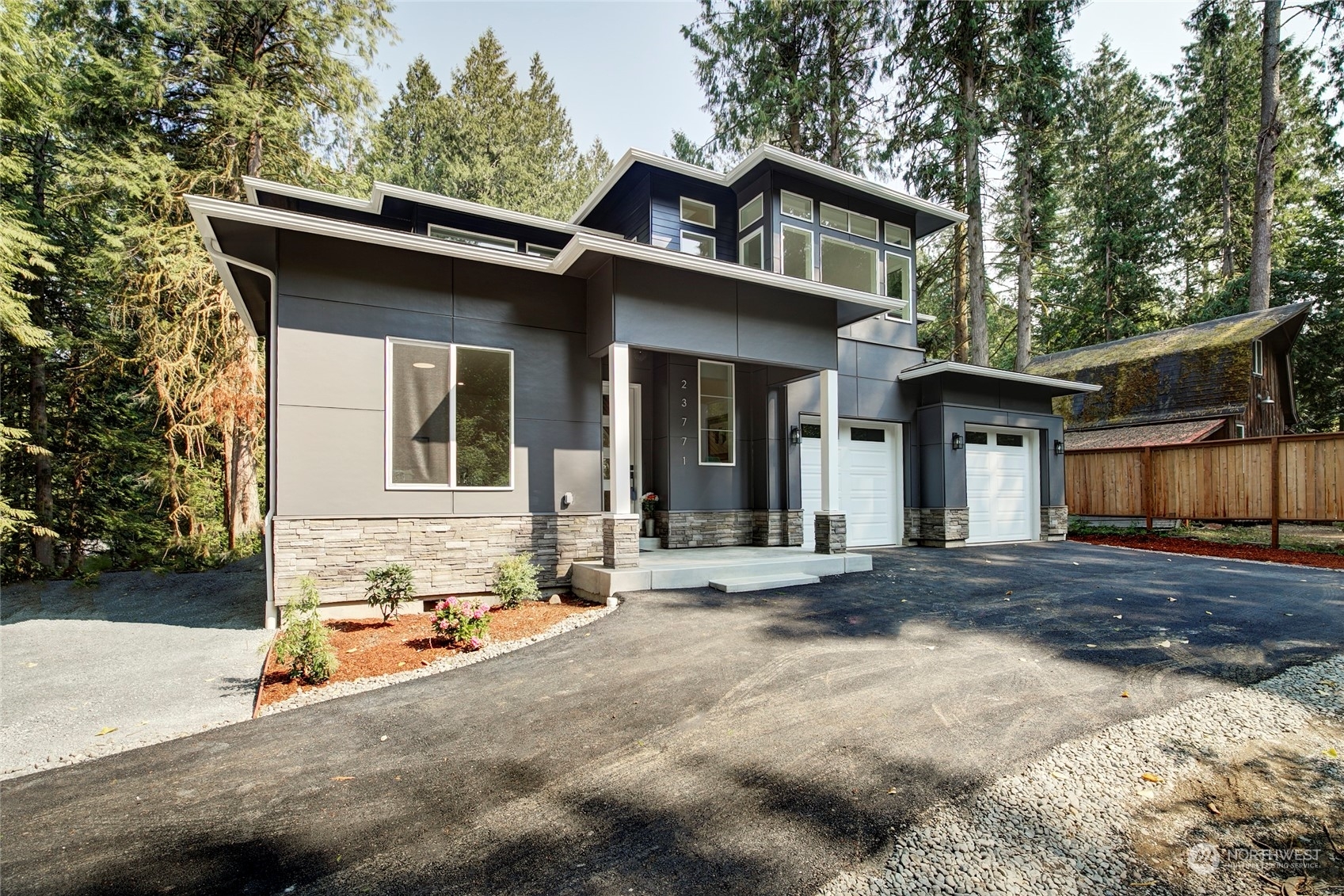 Property Photo: 23771 SE 132nd Way WA 98027