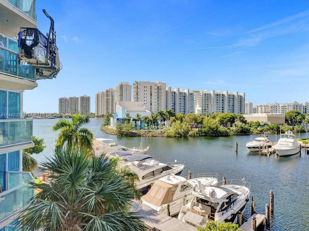 Property Photo: 3370 Hidden Bay Dr 415 FL 33180