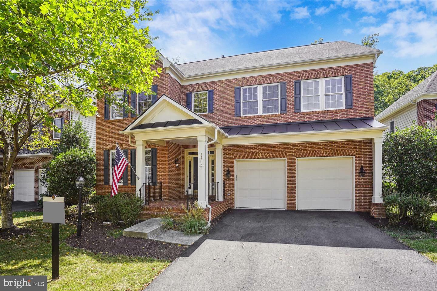 Property Photo:  44057 Riverpoint Drive  VA 20176 