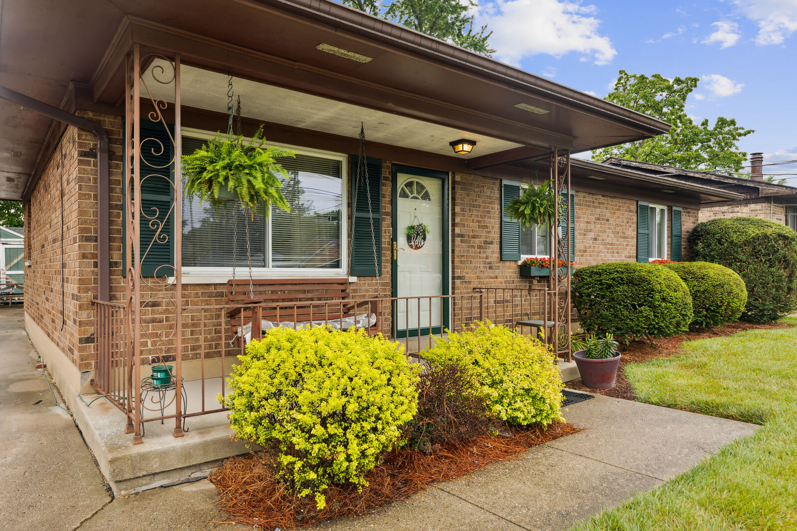 Property Photo:  2308 Grant Avenue  OH 45231 