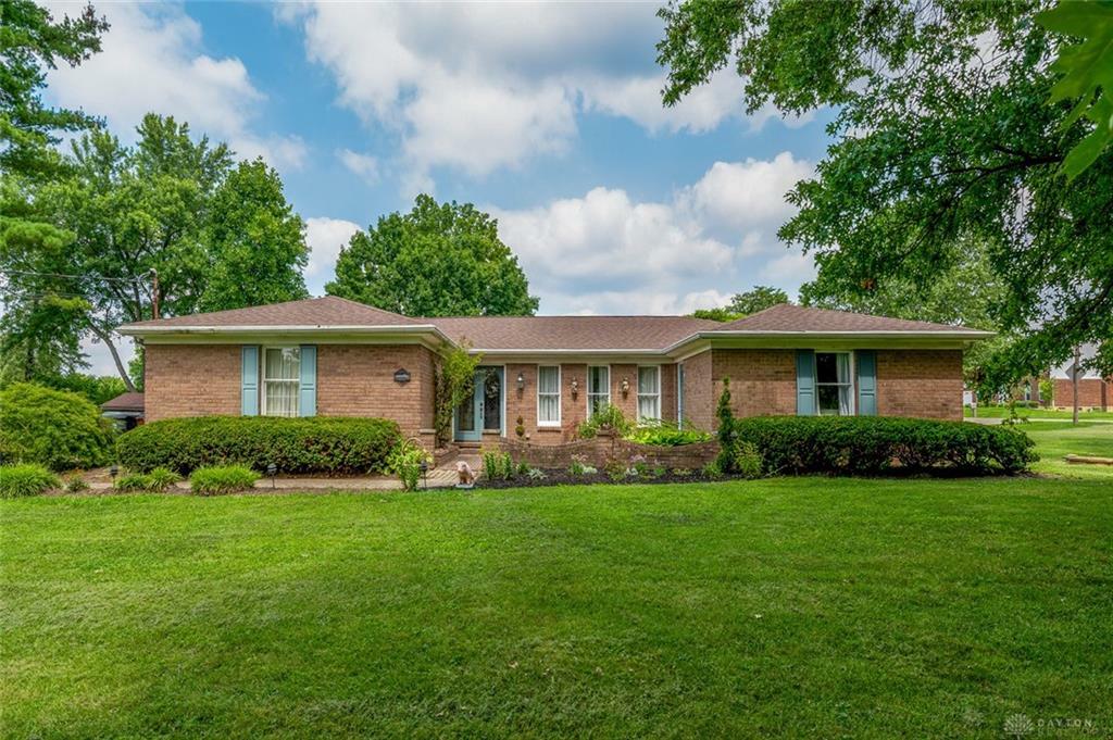 Property Photo: 6402 Mapleton Avenue OH 45233