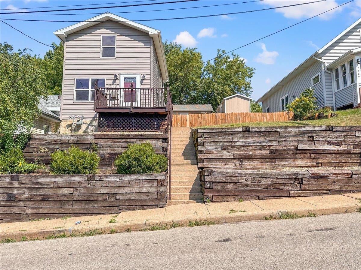 Property Photo:  2270 Harold Street  IA 52001 