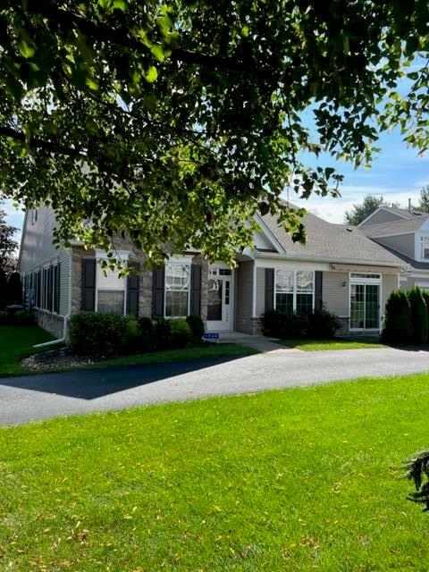 Property Photo: 1868 Jeanine PA 18055