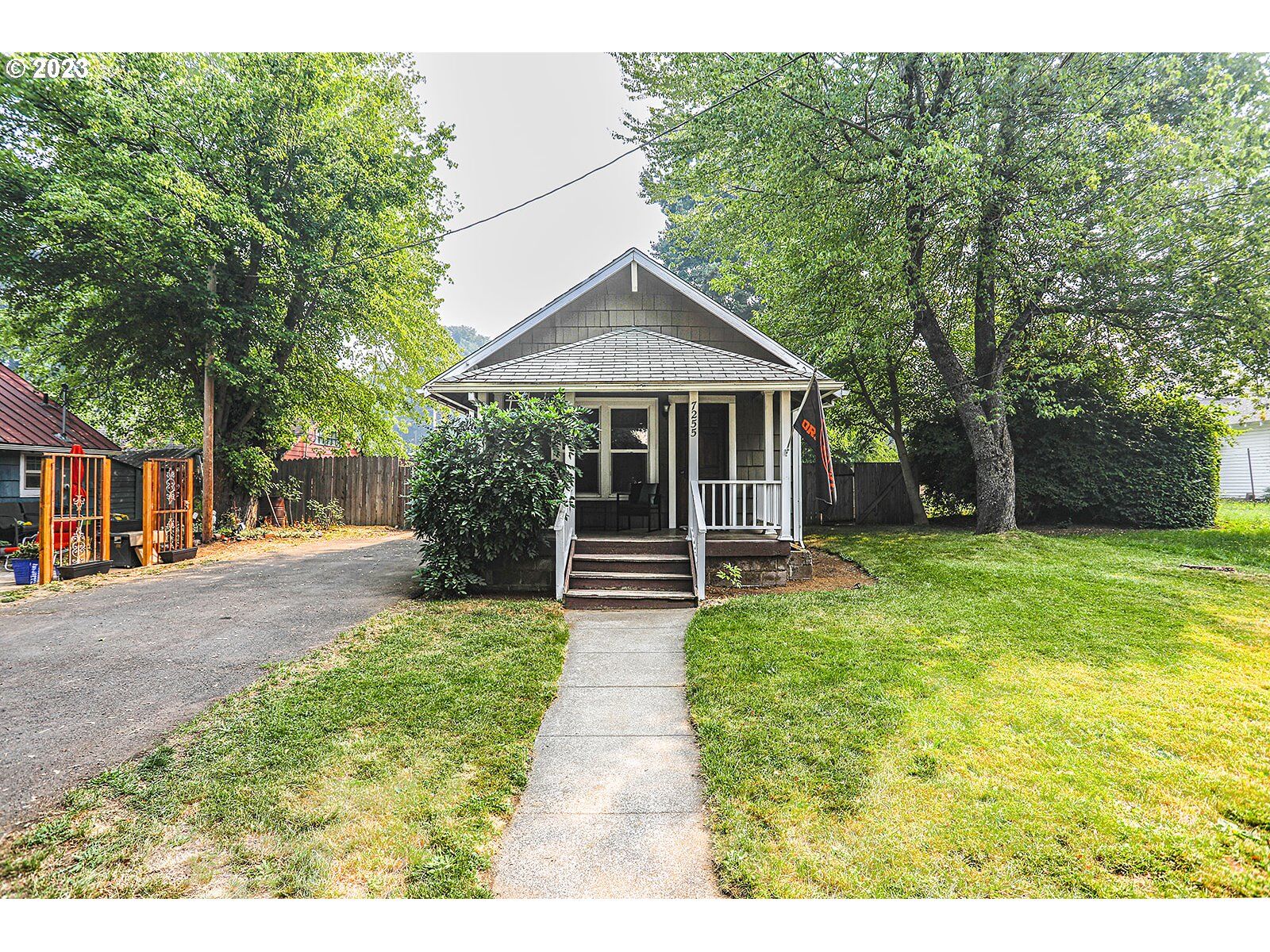 Property Photo: 7255 4th St OR 97041