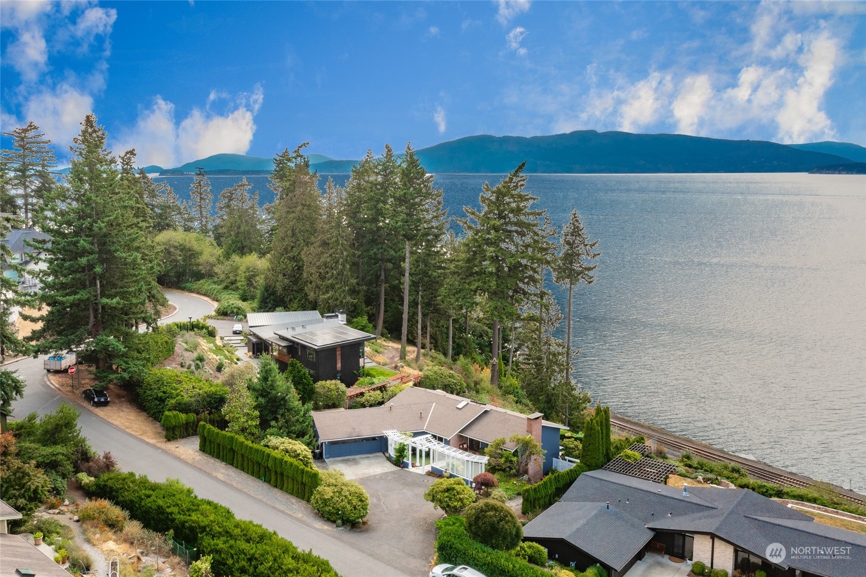 Property Photo:  618 Bayside Road  WA 98225 