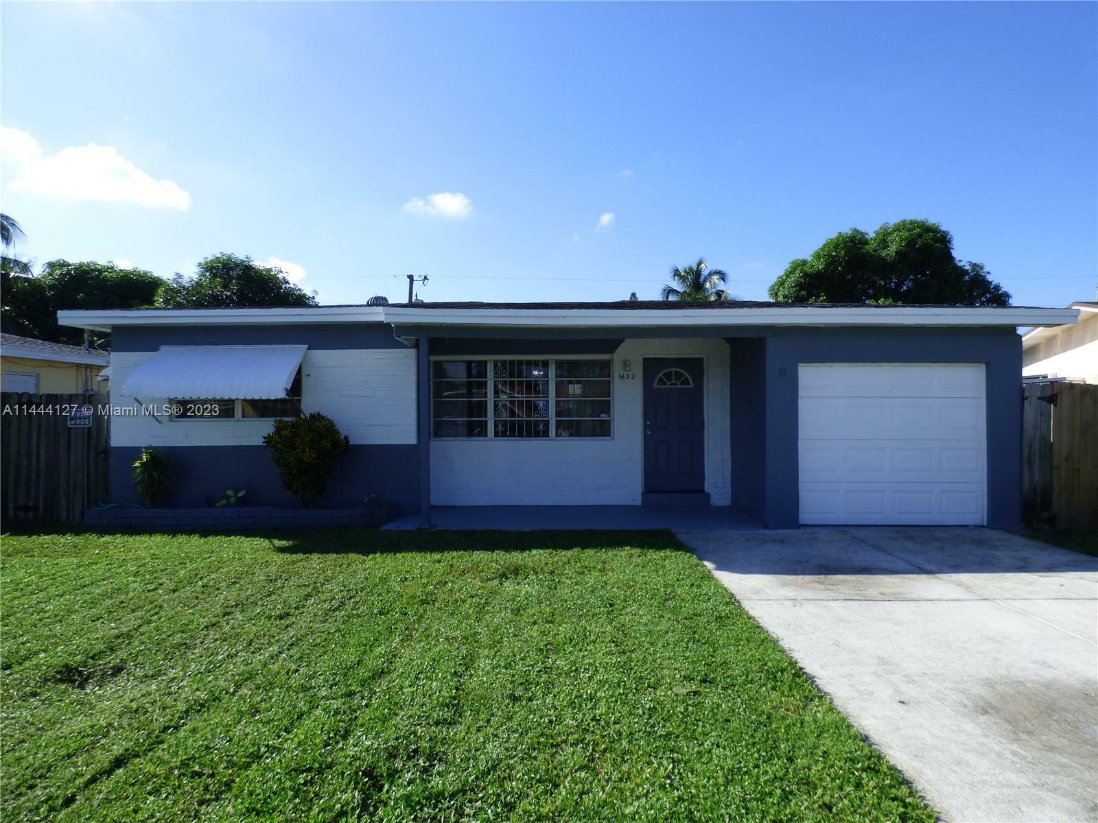 Property Photo: 6132 SW 20th Ct FL 33023