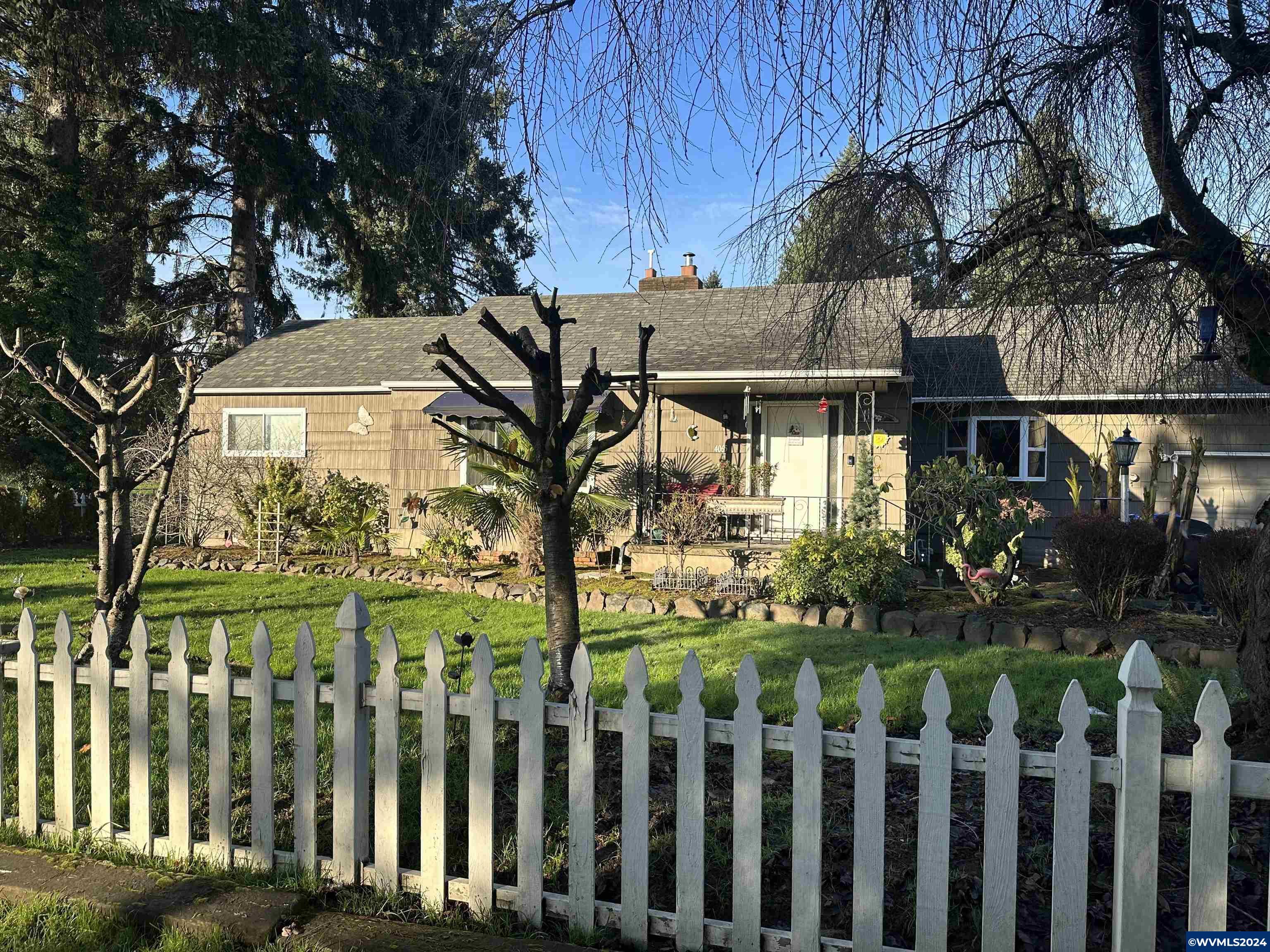 Property Photo: 4065 Milton St NE OR 97305