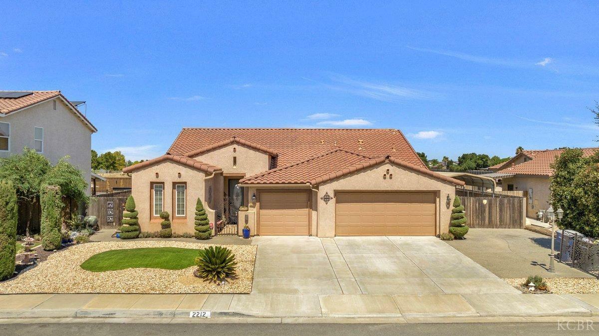 2212 W Libert Street W  Hanford CA 93230 photo